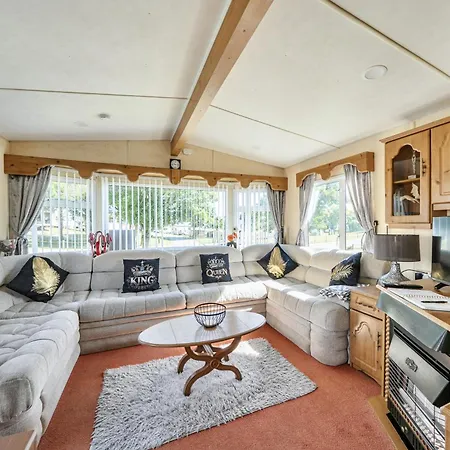 Hébergement de vacances 3 Bed - Sleeps 8 - Sea View - Pets - Parking Reighton